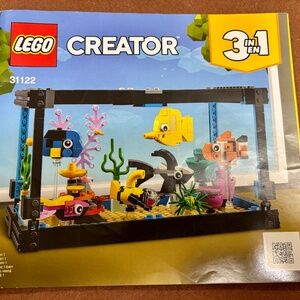 Pre-assembled LEGO CREATOR 3in1 "Fish Tank" 31122 ALL PIECES & manuals included.